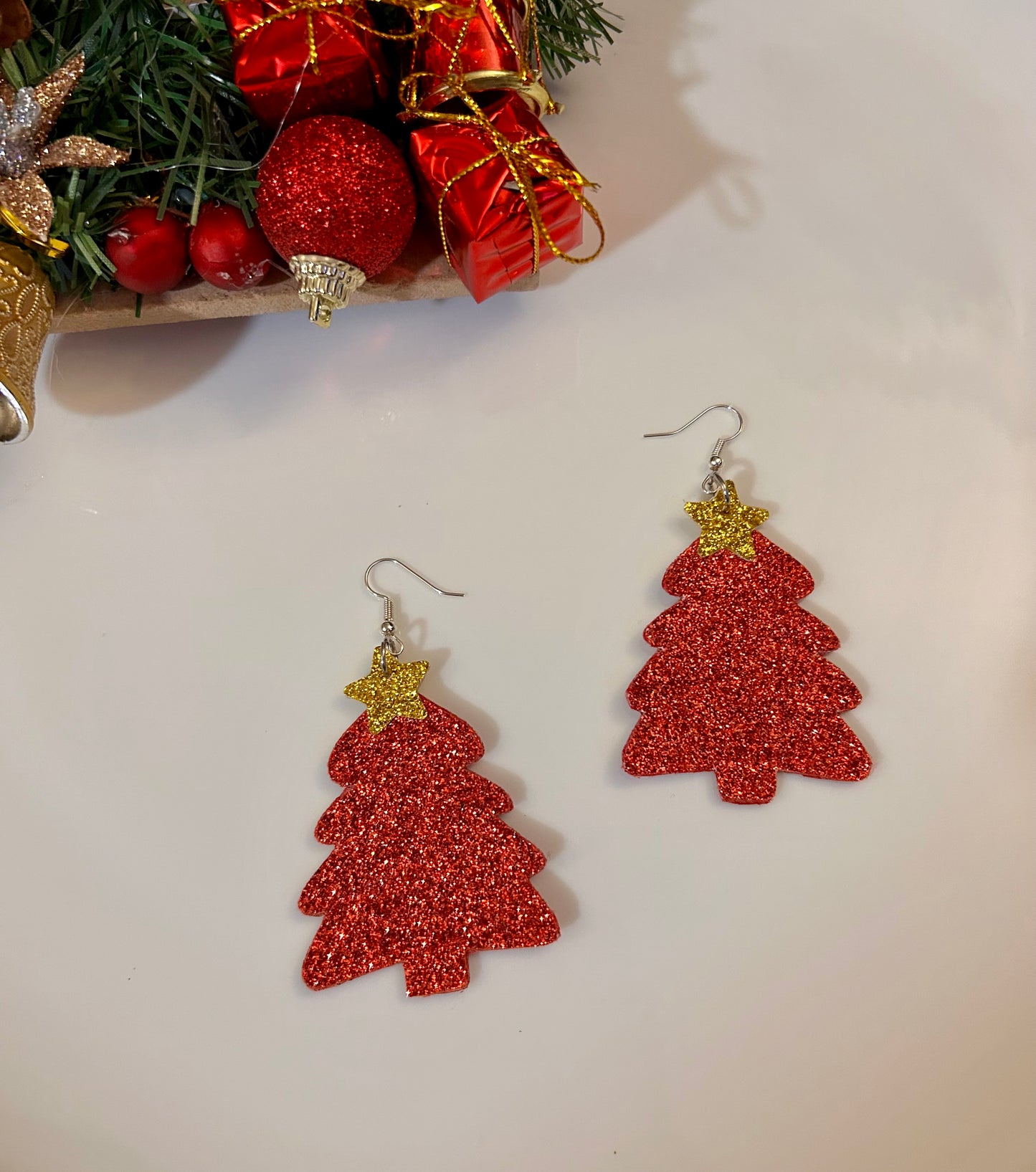 Christmas tree with star Glitter leather earrings (red)
