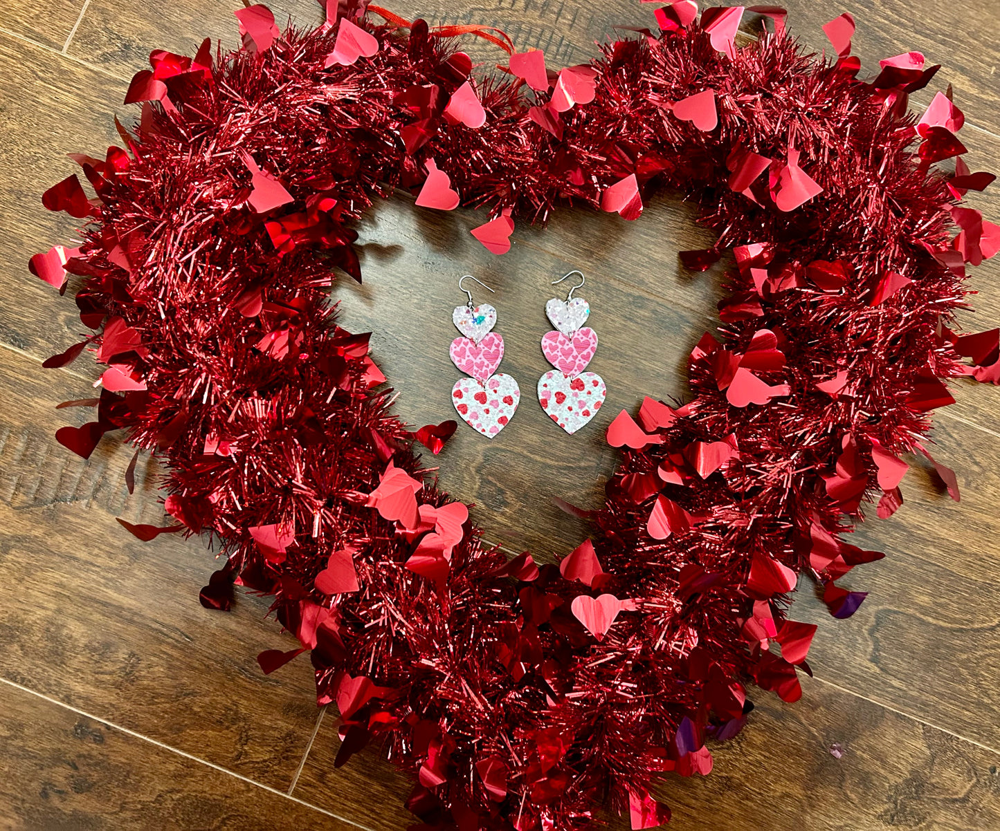Falling triple heart leather earrings( style 2)