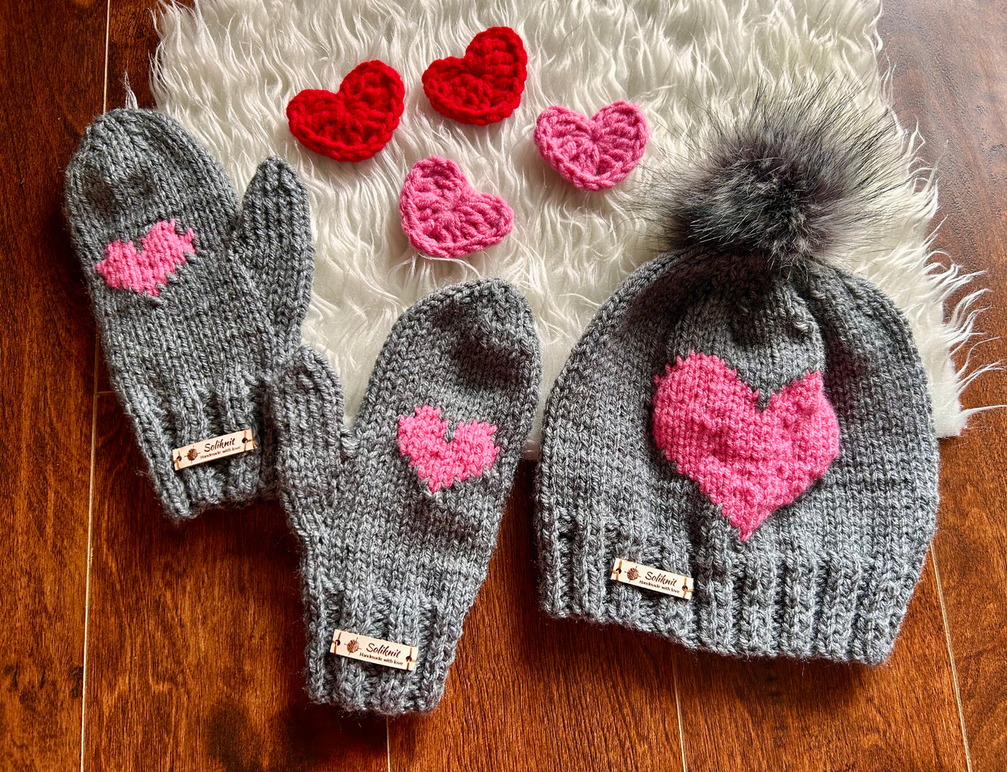 Hat and mittens set ( love )