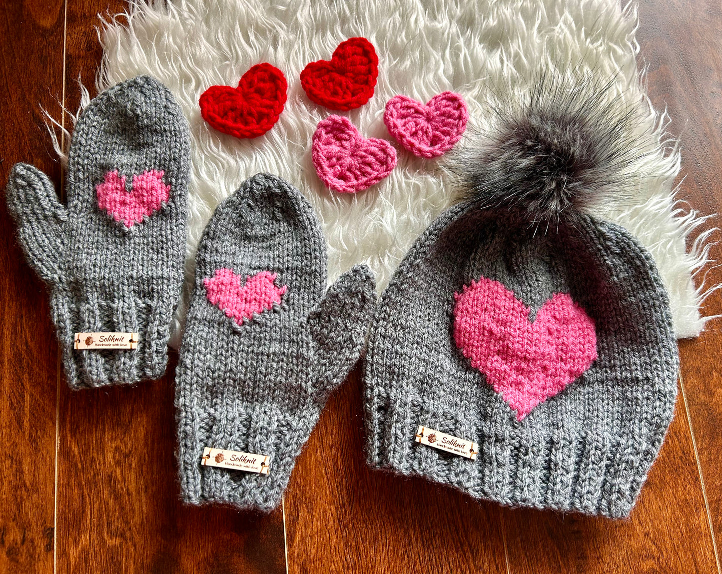 Hat and mittens set ( love )
