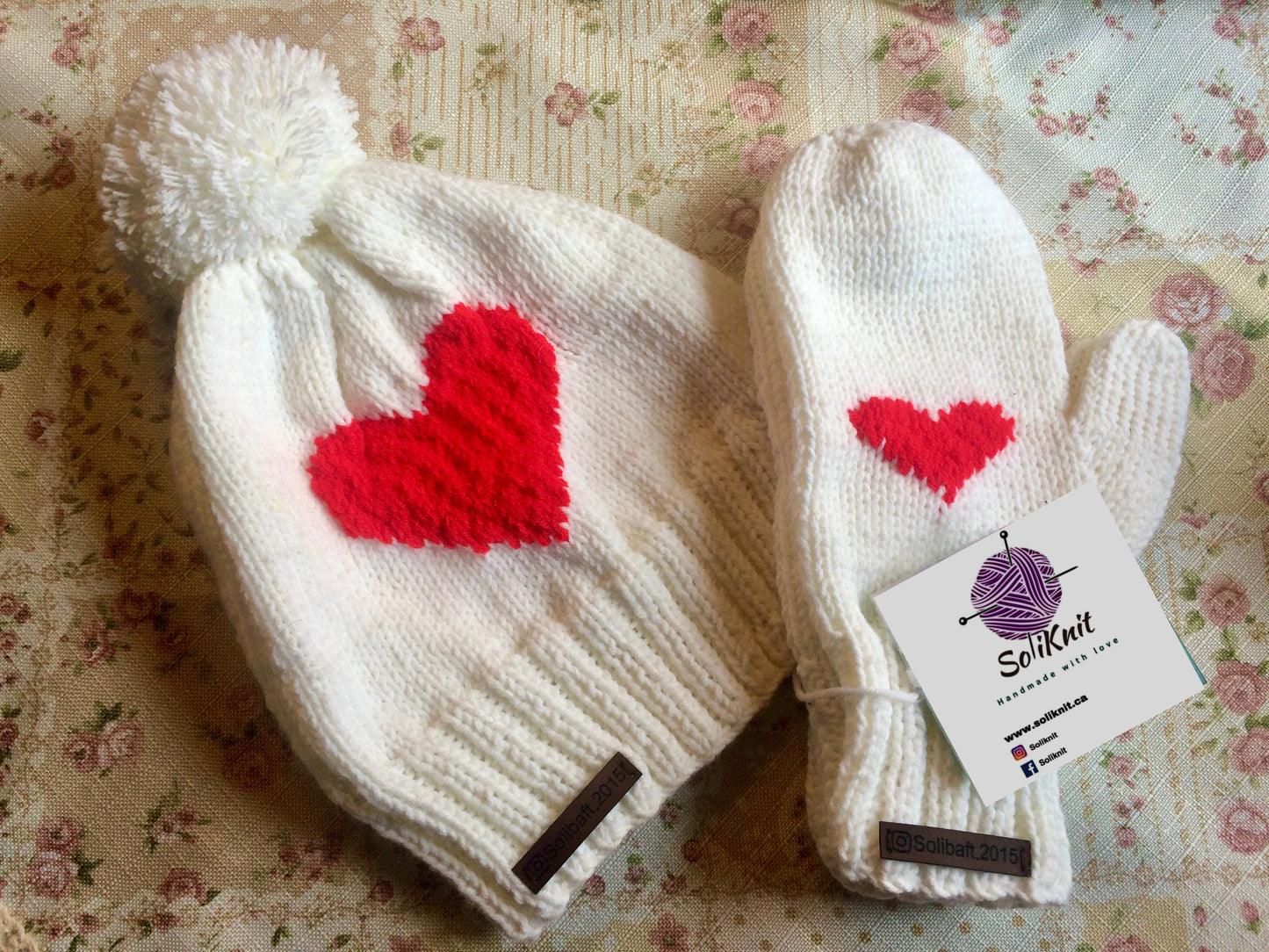 Hat and mittens set ( love )