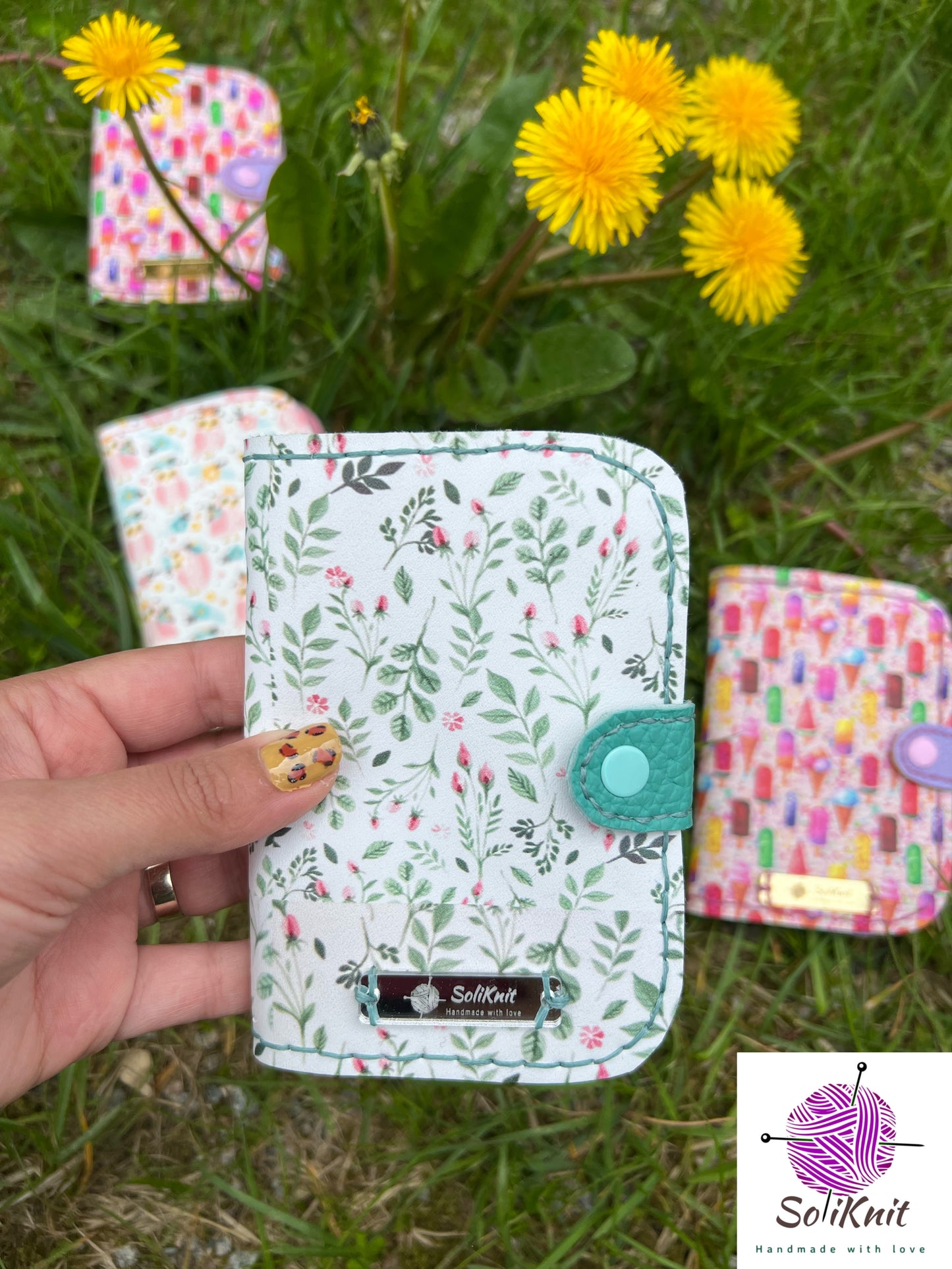 Wallet Card holder (green leaf)