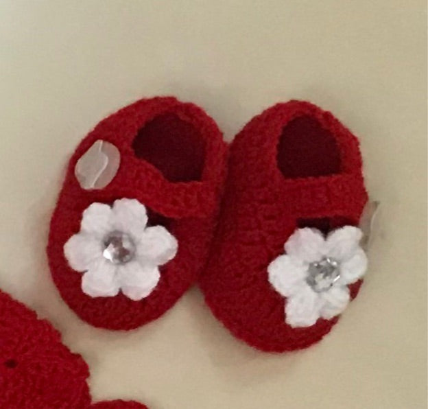 Footwear with flower