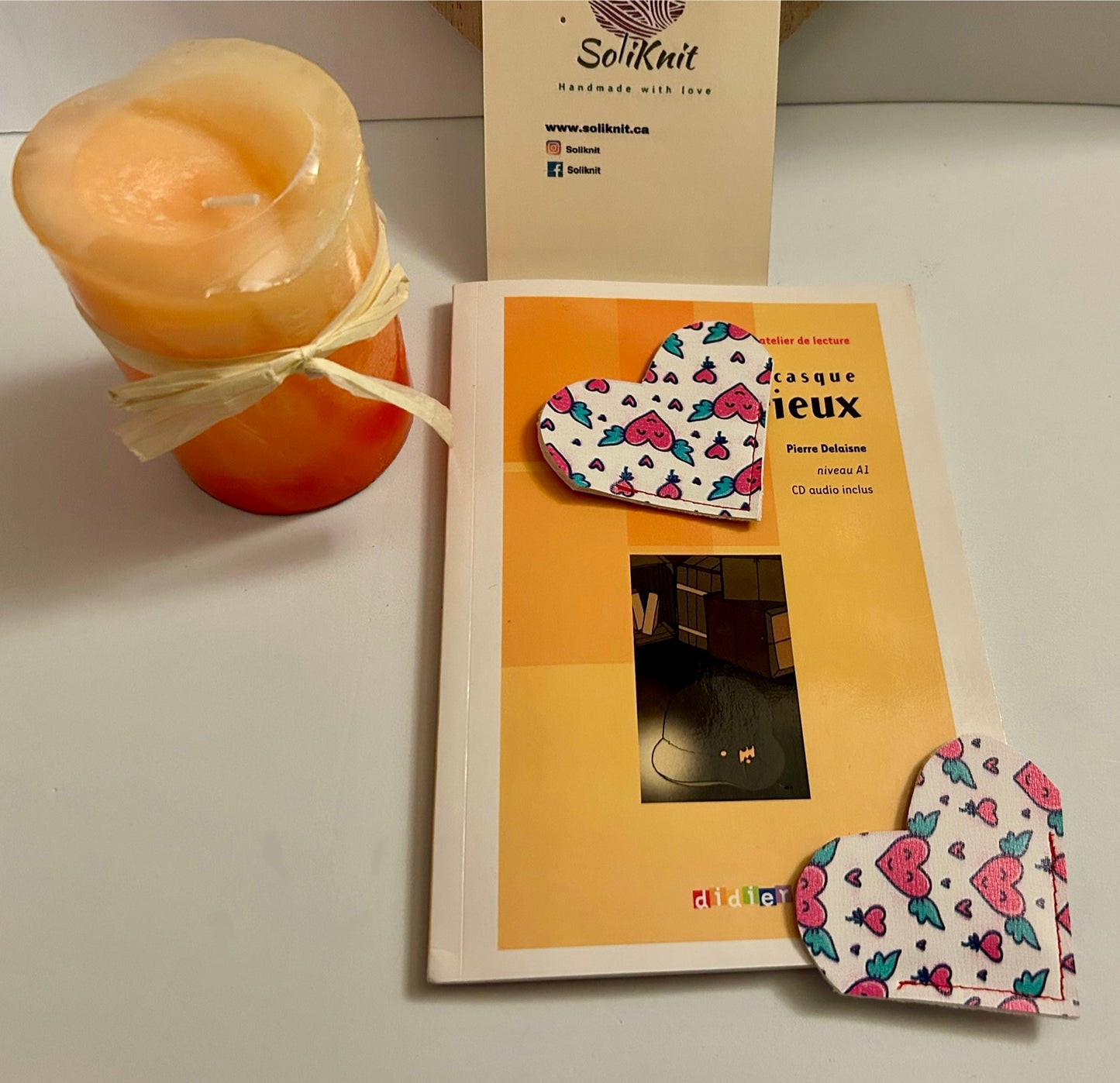 Corner heart bookmark