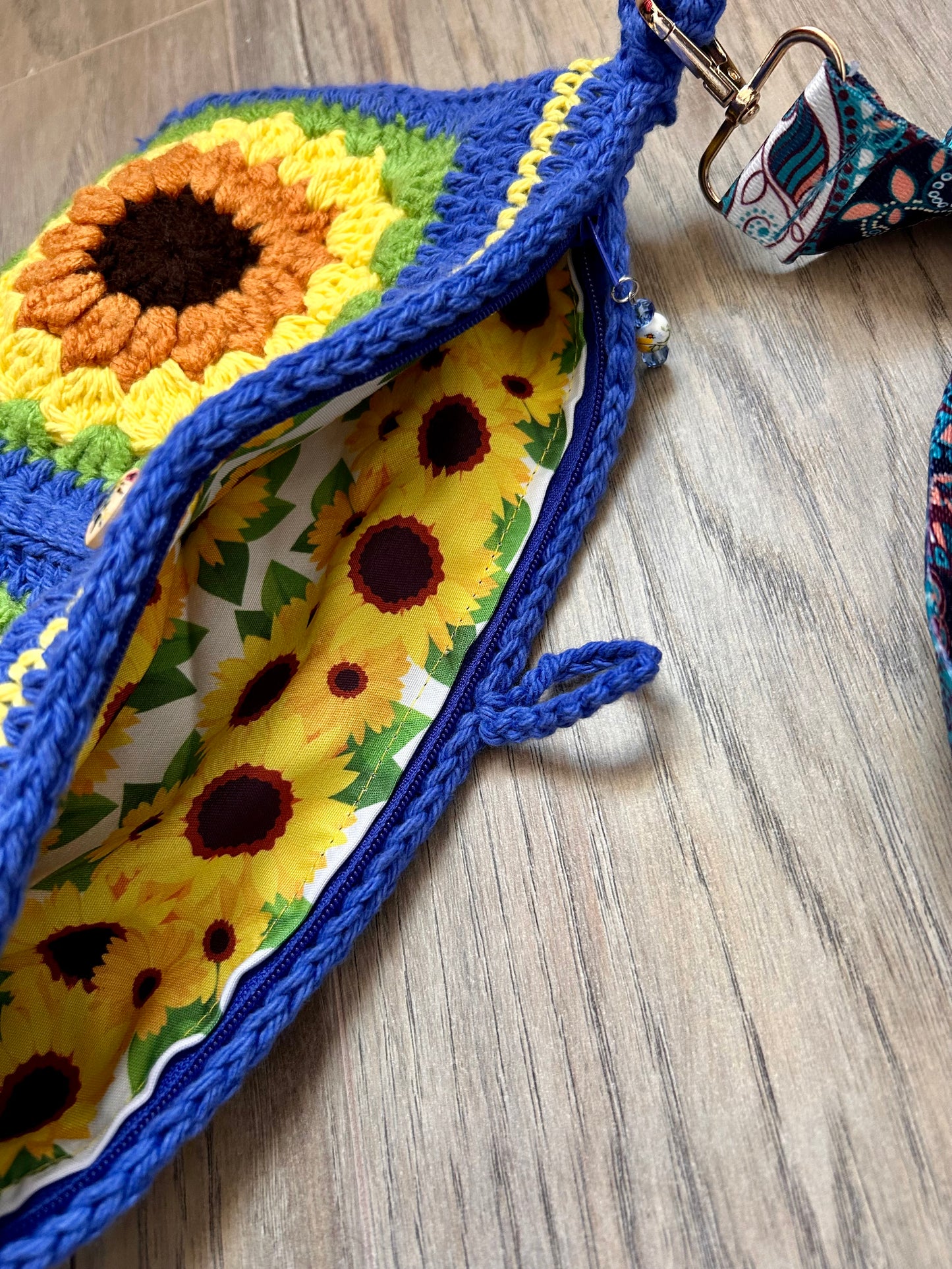 SunflowerCrochet handbag