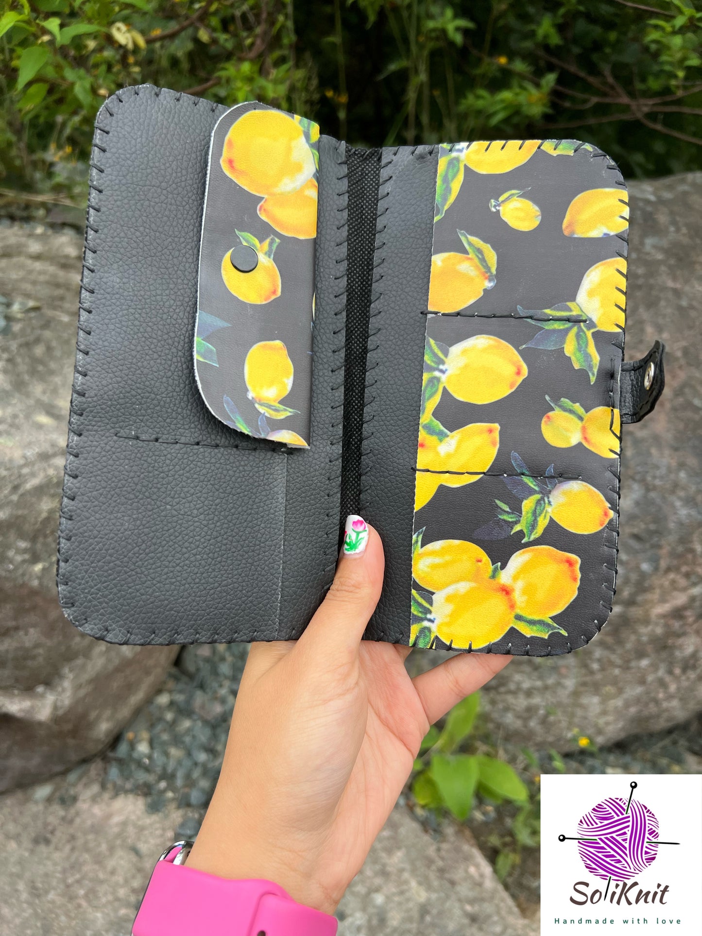 Woman leather wallet (lemons )