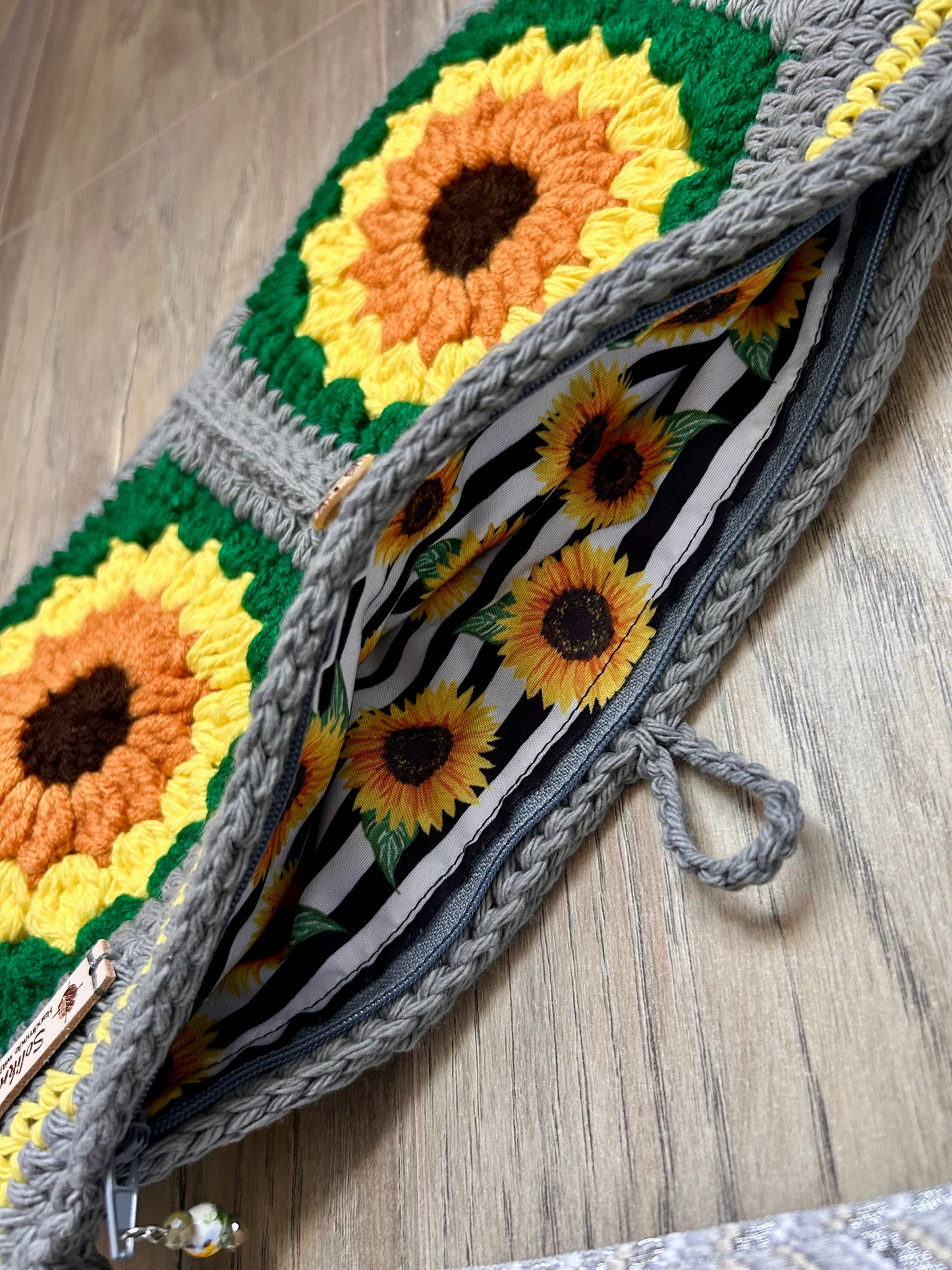 SunflowerCrochet handbag