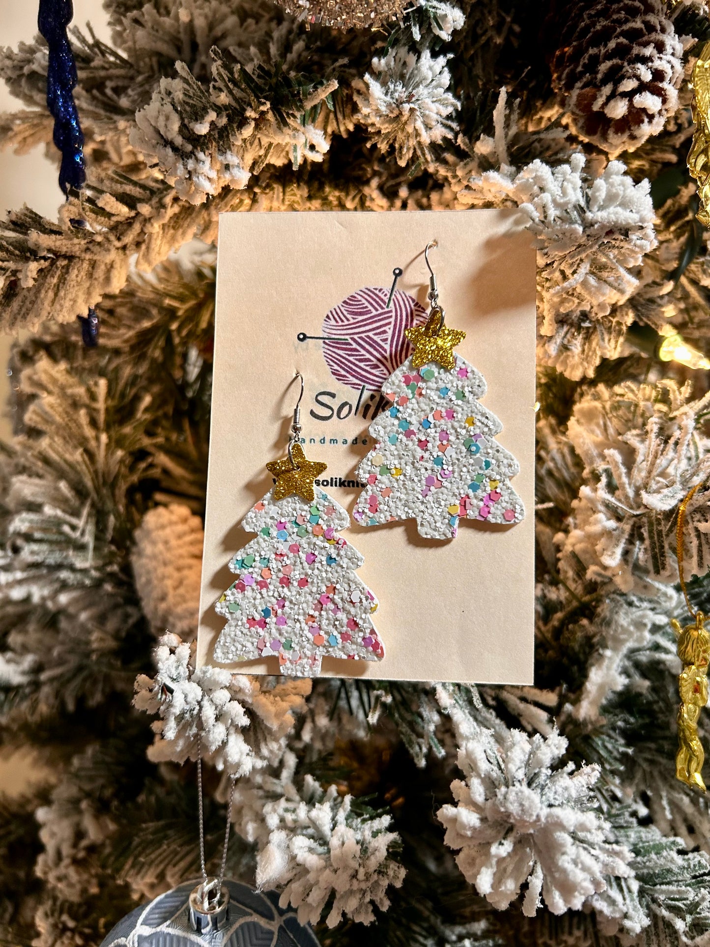 Christmas tree with star Glitter leather earrings (white)