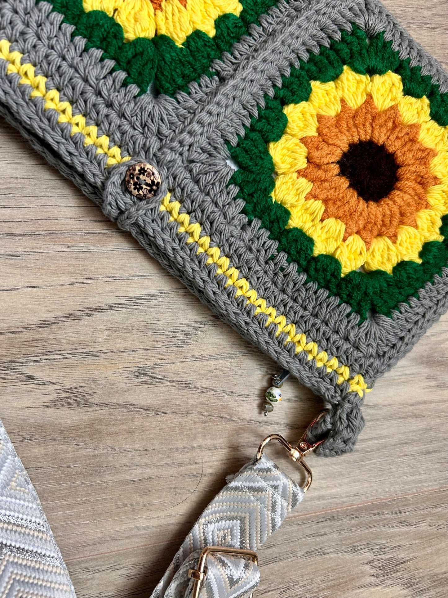 SunflowerCrochet handbag