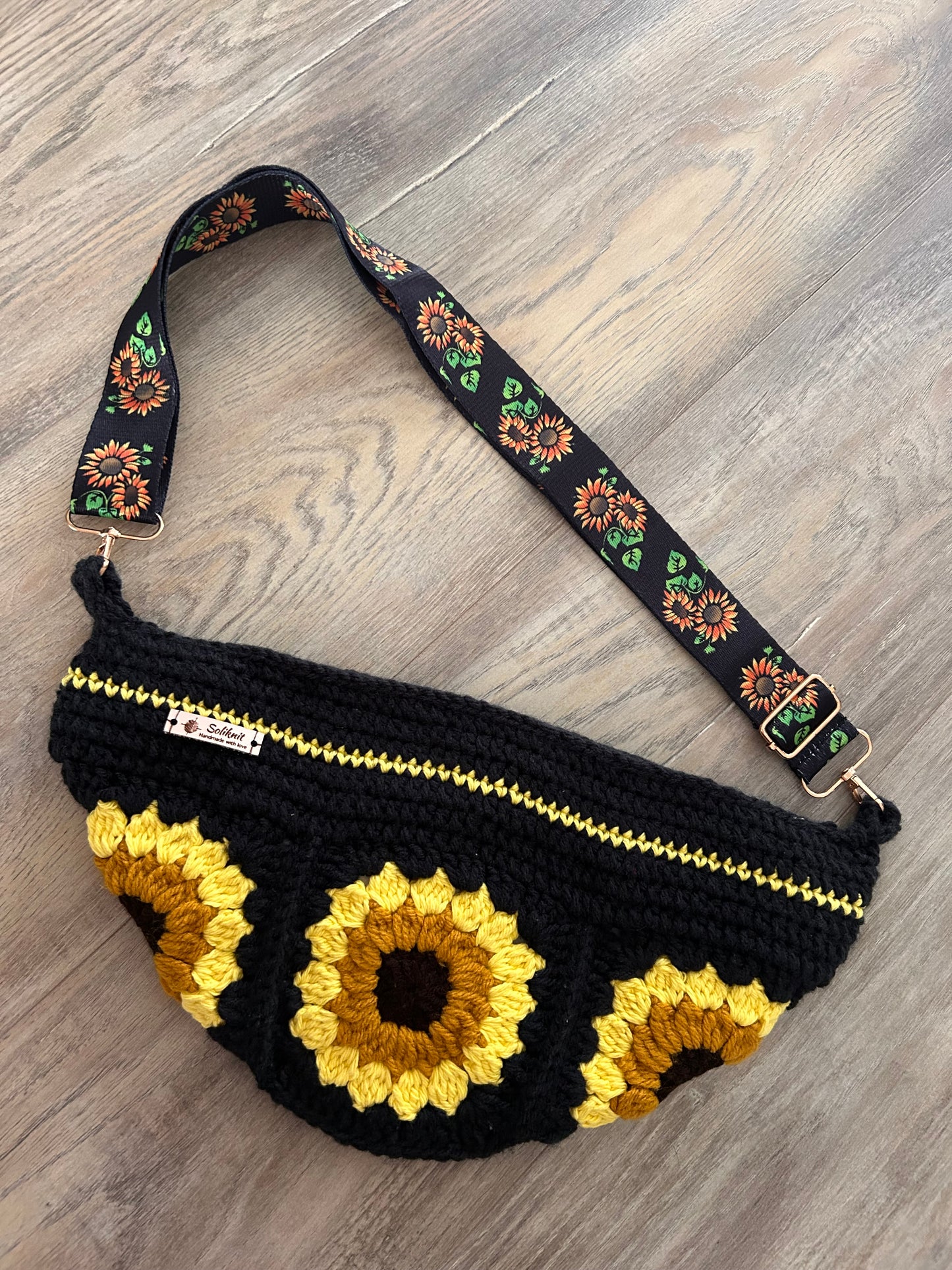 Crochet Sunflower crossbody bag