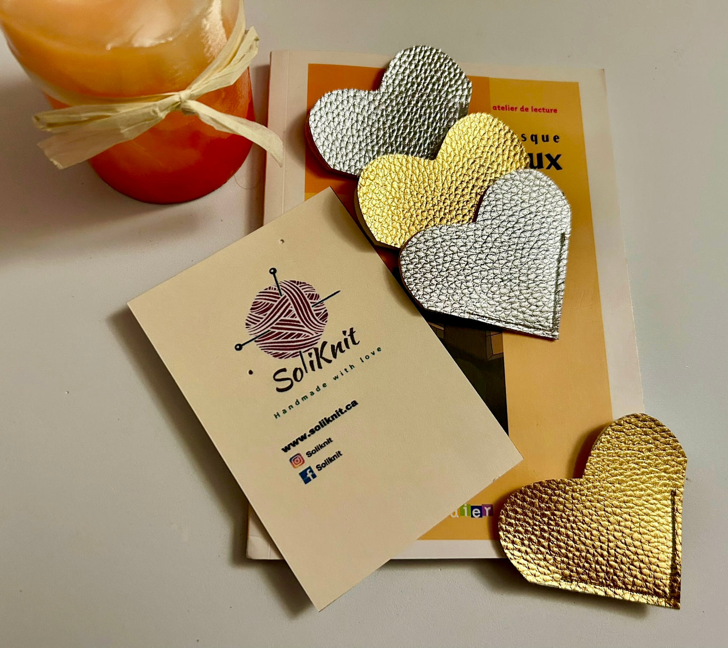 Corner heart bookmark