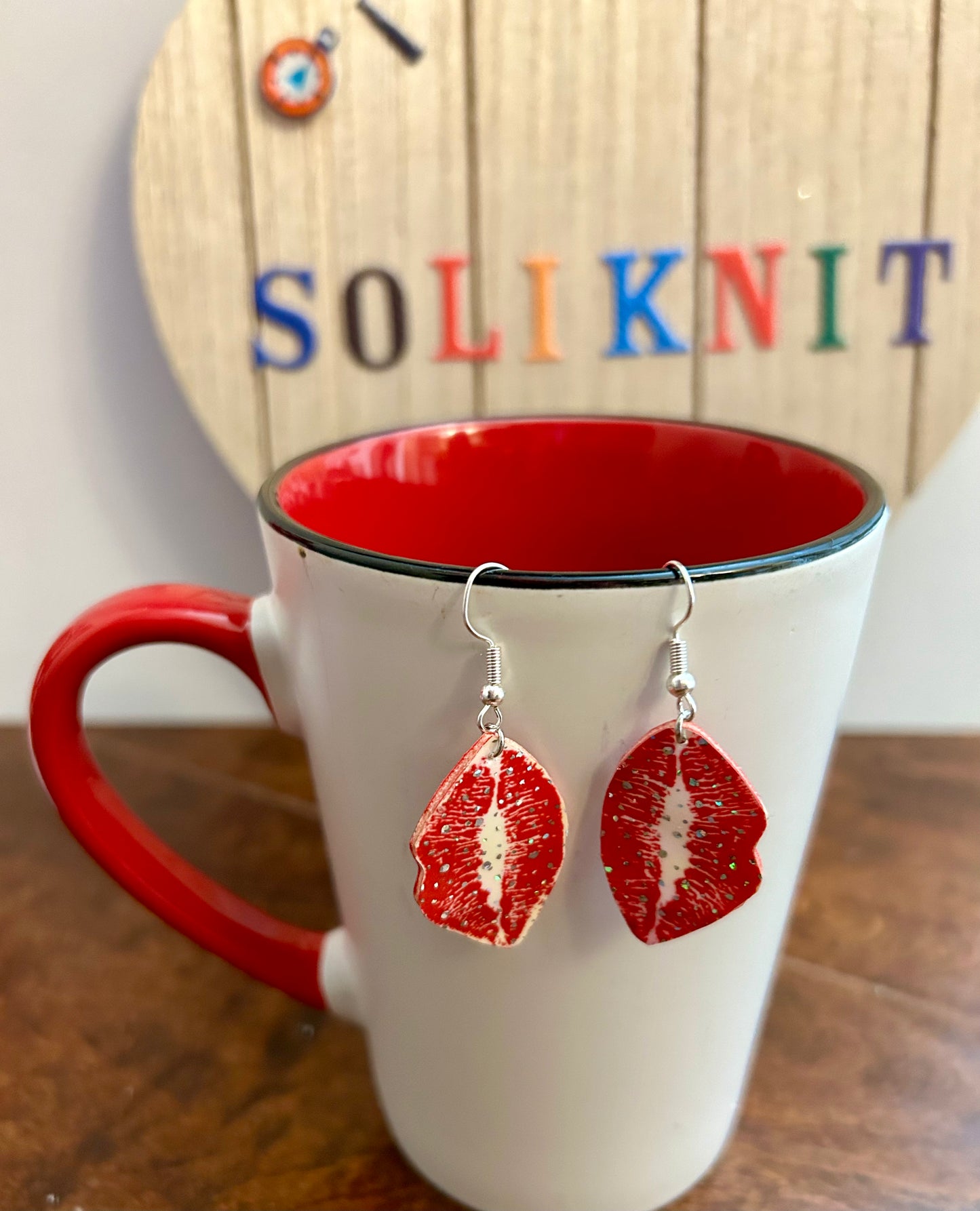 lips leather earrings