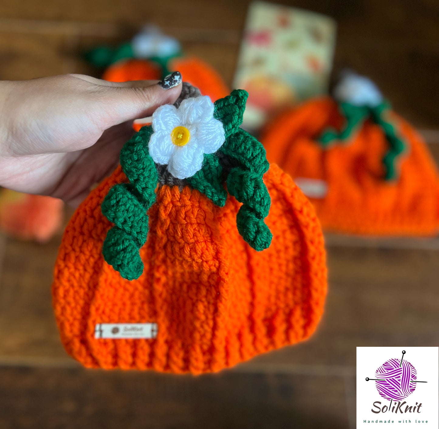 Pumpkin hat with flower