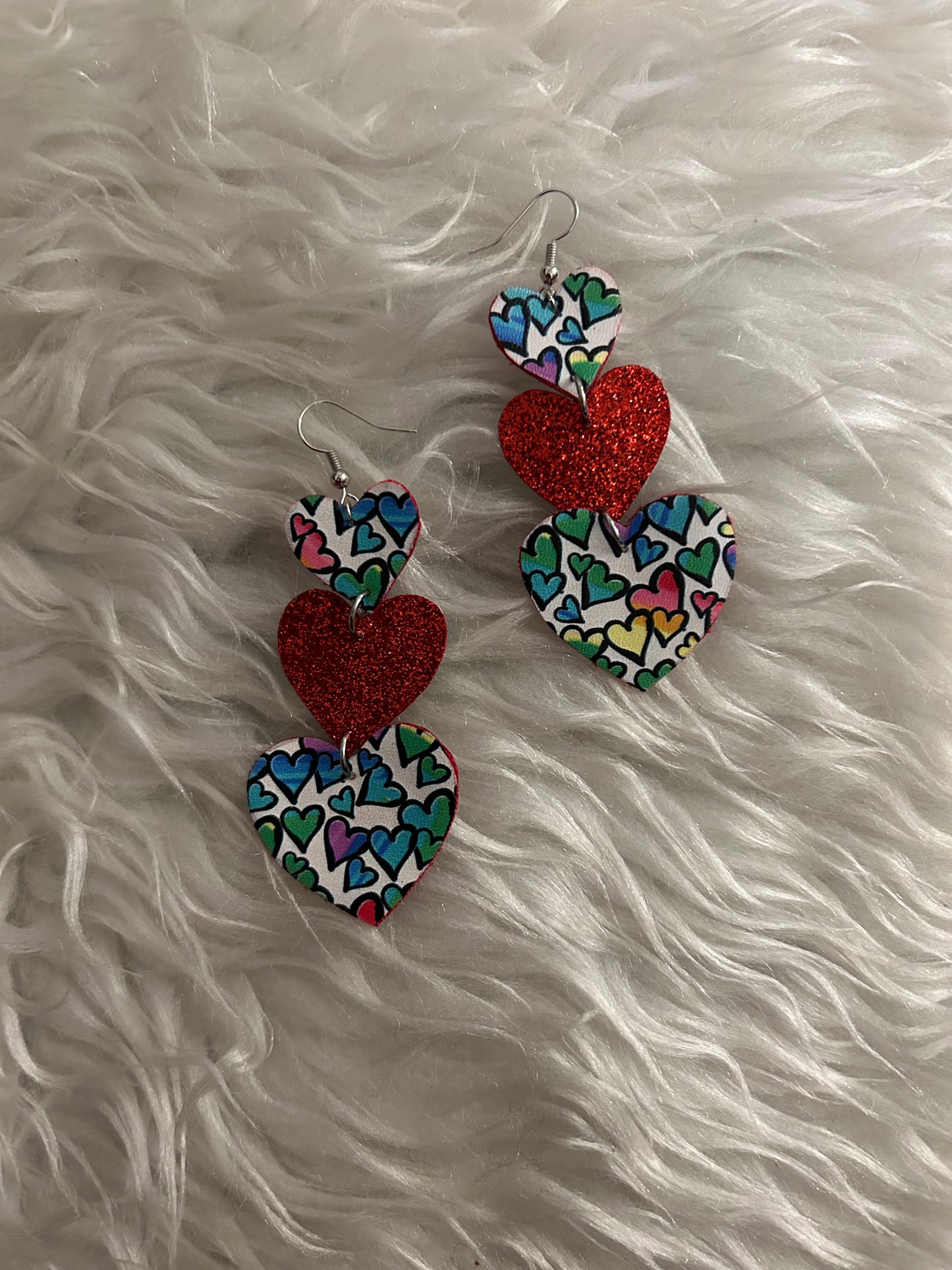 Falling triple heart leather earrings( style 4)