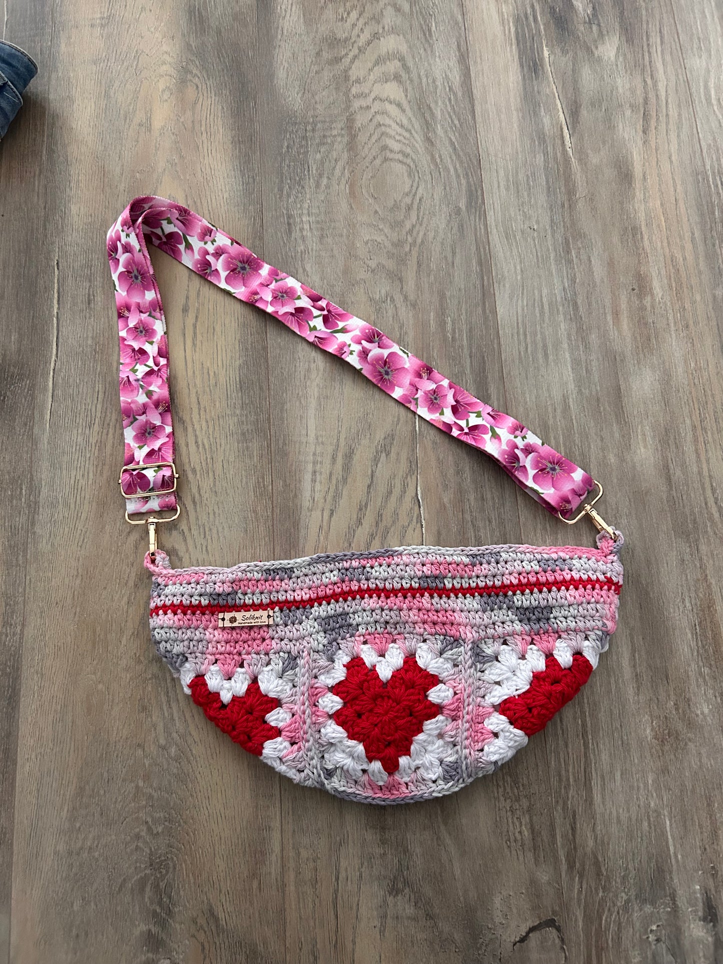 Crochet heart crossbody bag