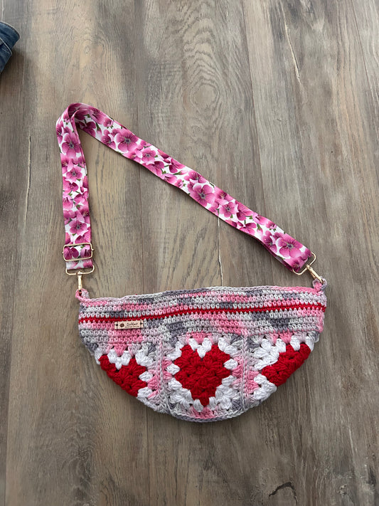 Crochet heart crossbody bag