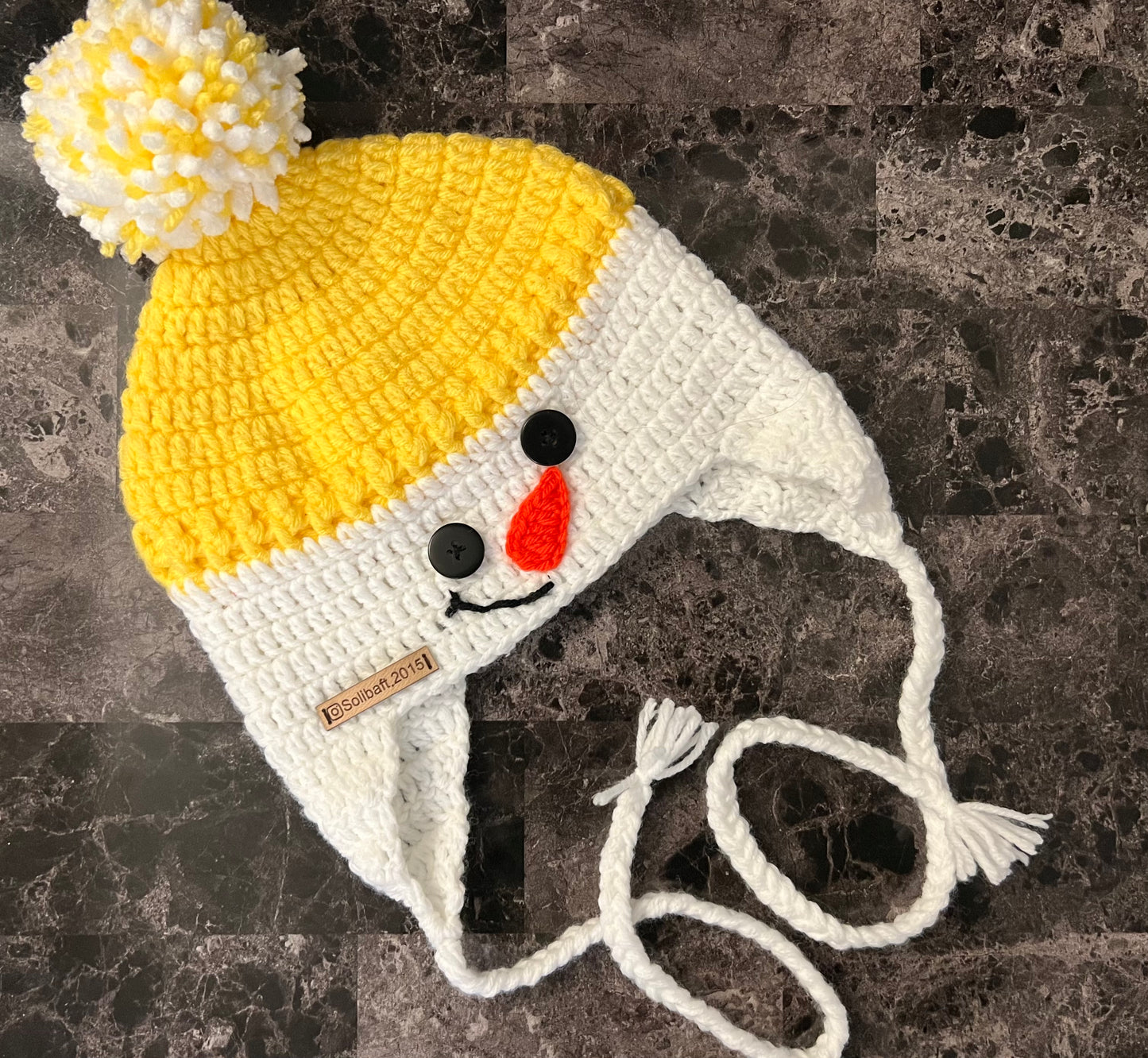 Snowman hat